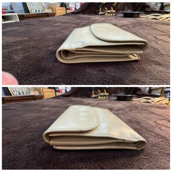 Gucci Vintage Flap Wallet with G clasp - Picture 12 of 12